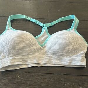 Women’s sports bra